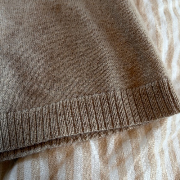 J. Crew Women's heather stone (beige) Cashmere relaxed t shirt size large - Picture 10 of 11